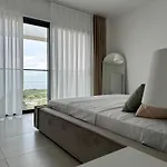 Penthouse I Sjokanten Pa Dejablue דירה *