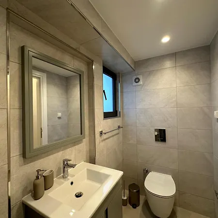 Apartment Penthouse I Sjokanten Pa Dejablue