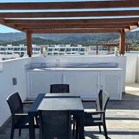 아파트 Penthouse I Sjokanten Pa Dejablue