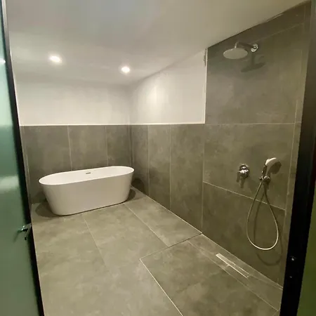 Penthouse I Sjokanten Pa Dejablue Kyrenia (Northern Cyprus)