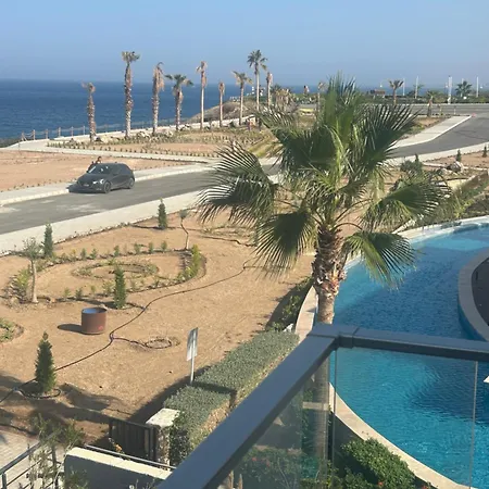 Apartamento Penthouse I Sjokanten Pa Dejablue Kyrenia (Northern Cyprus)