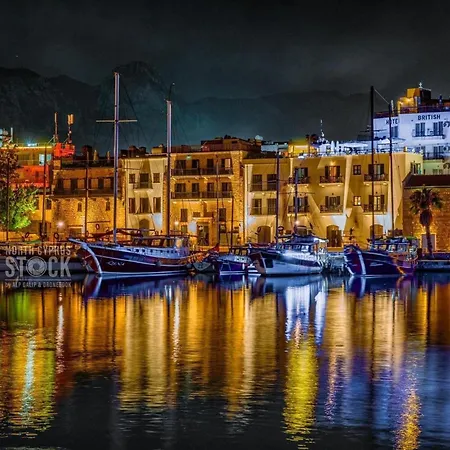 Penthouse I Sjokanten Pa Dejablue Apartment