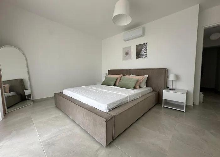 Appartamento Penthouse I Sjokanten Pa Dejablue