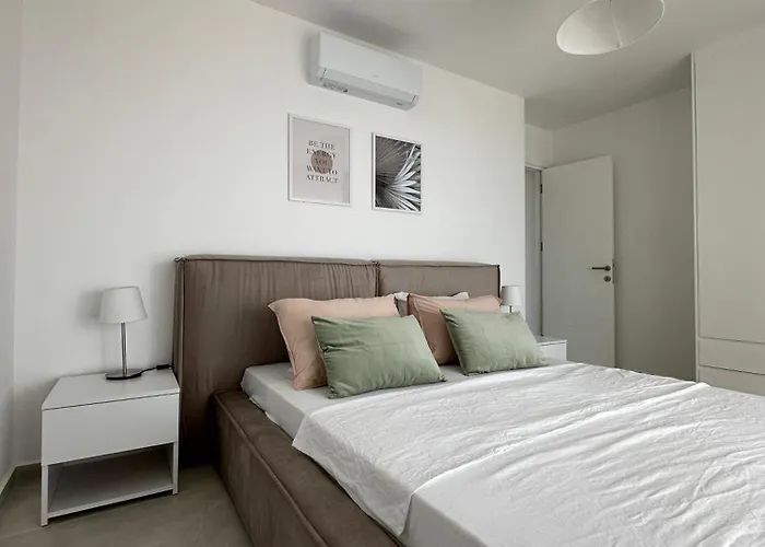 Penthouse I Sjokanten Pa Dejablue * Kyrenia (Northern Cyprus)