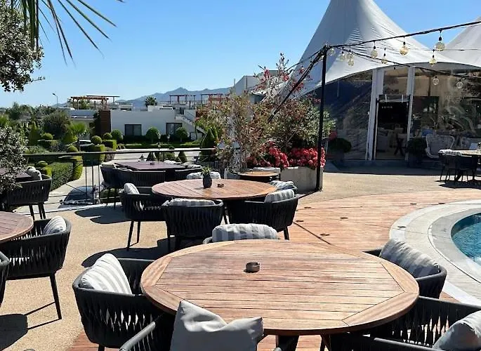 Penthouse I Sjokanten Pa Dejablue Apartmán *